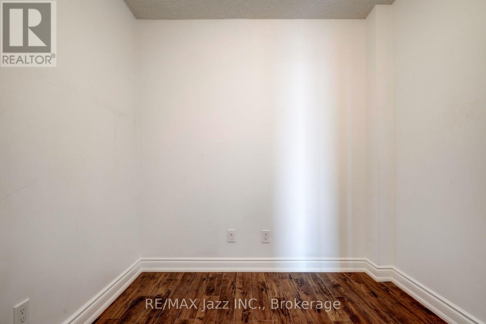 1908 - 15 Greenview Avenue Property Photo 21