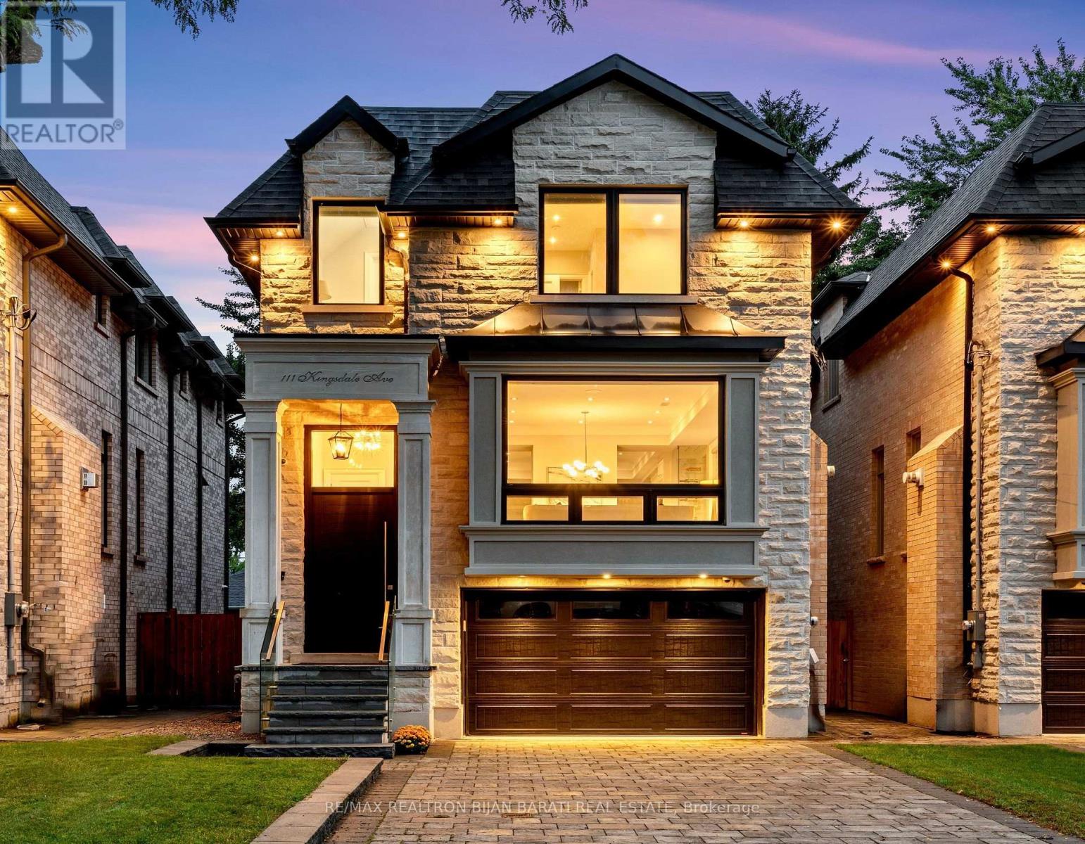 111 Kingsdale Avenue Photo de la propriété 1