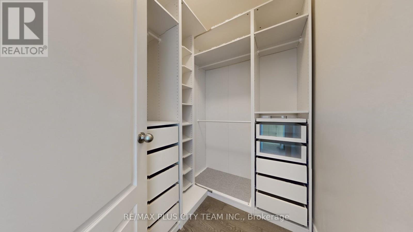 2 - 381 Ontario Street Property Photo 18