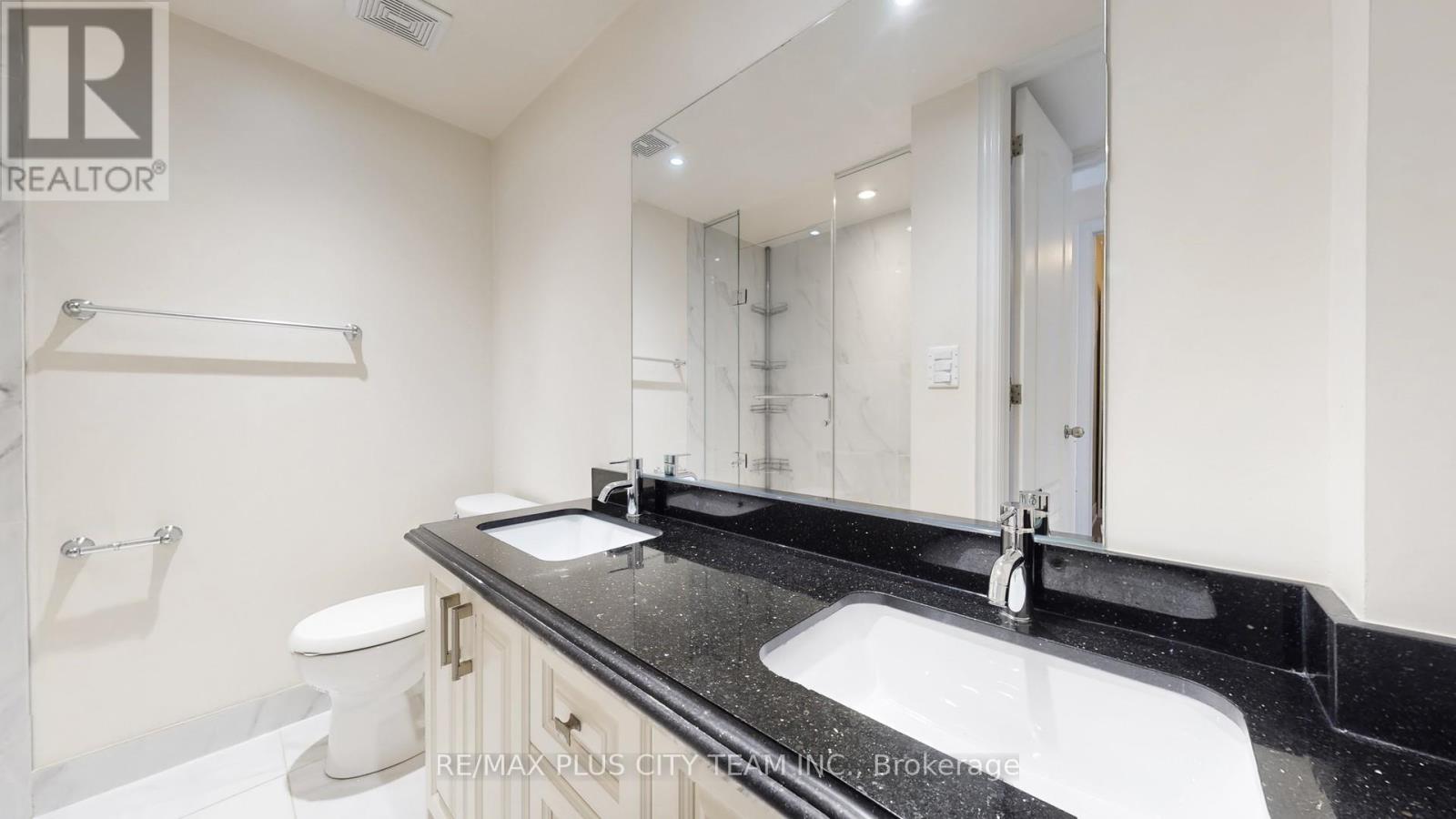2 - 381 Ontario Street Property Photo 22