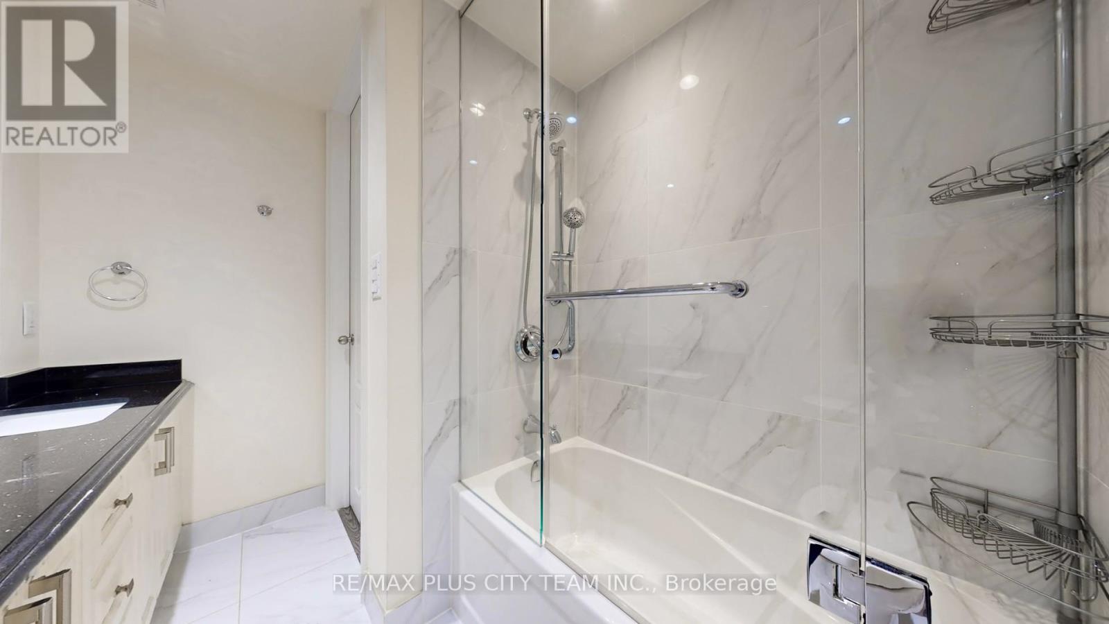 2 - 381 Ontario Street Property Photo 23