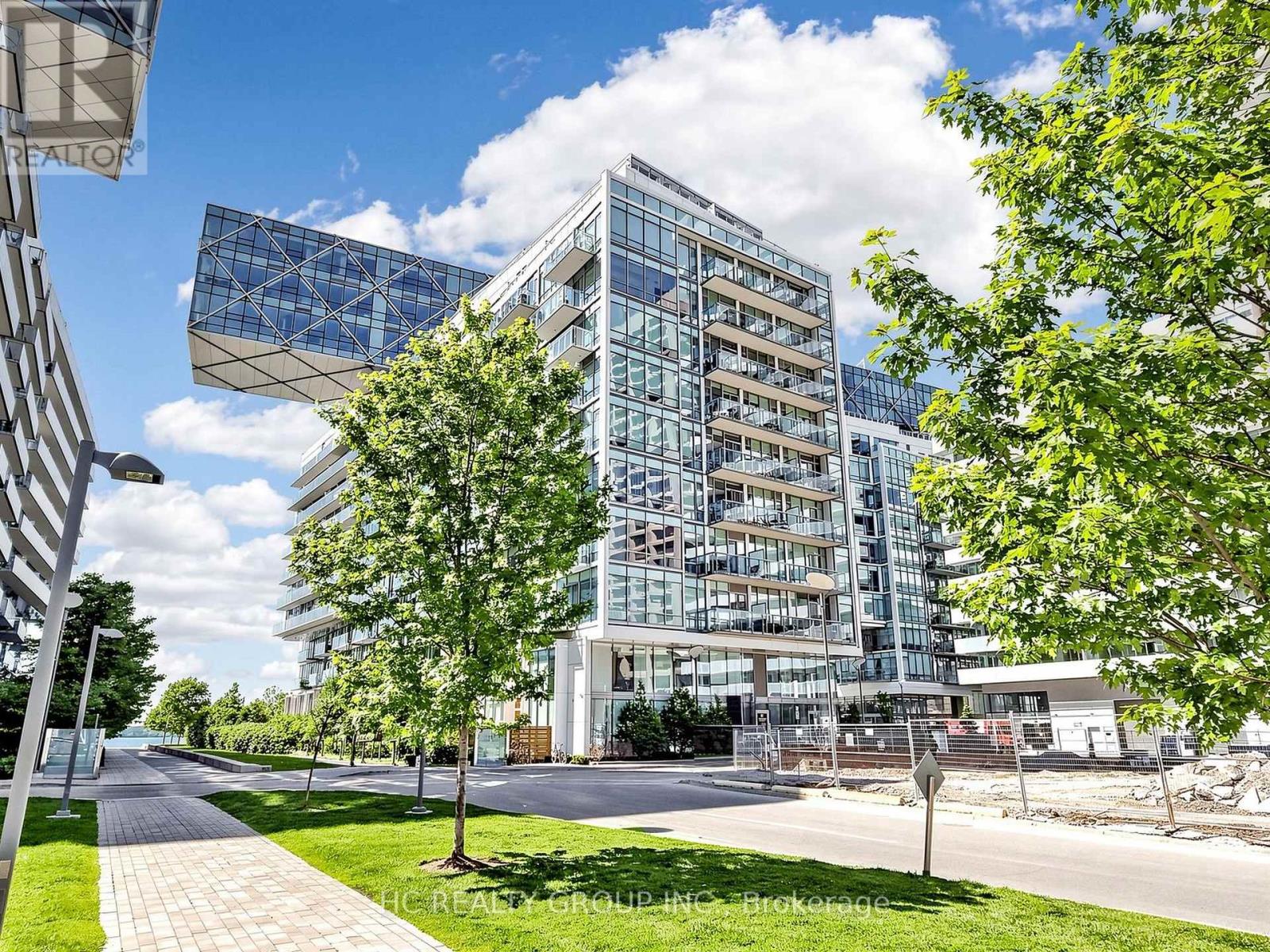 602 - 29 QUEENS QUAY E Property Photo 1