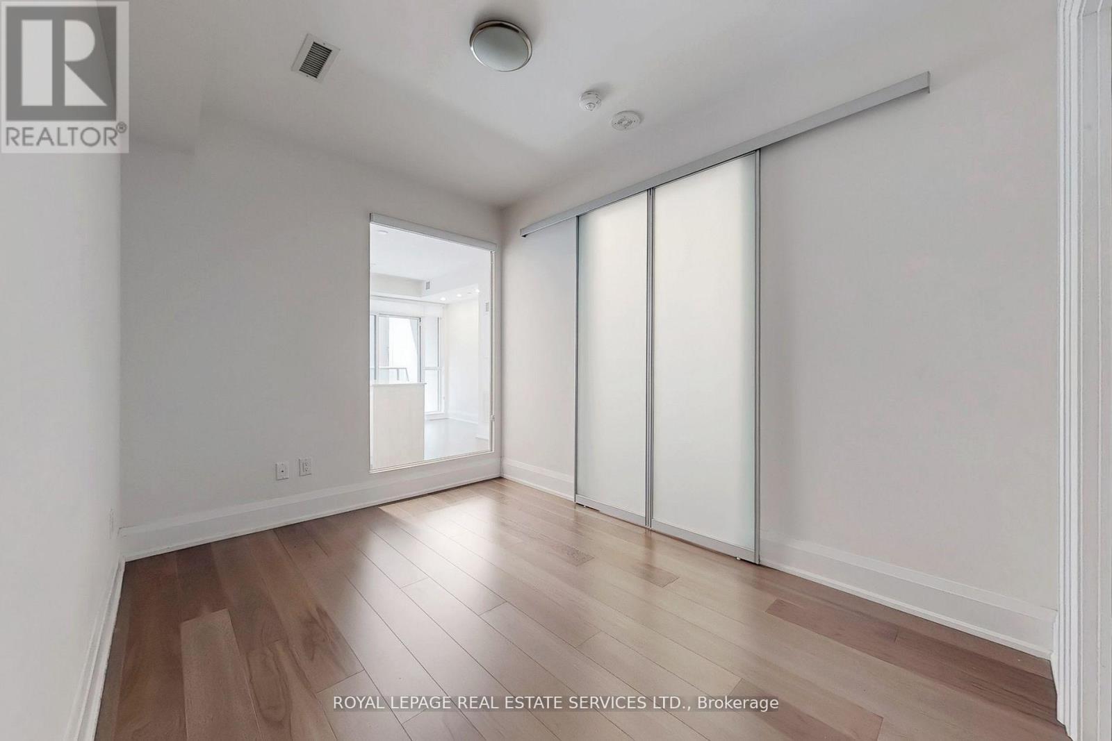 808 - 88 Cumberland Street Property Photo 19