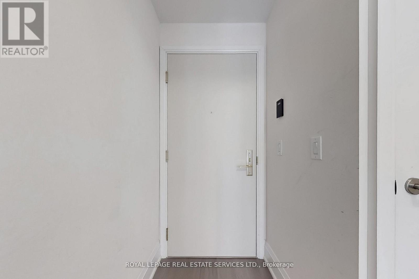 808 - 88 Cumberland Street Property Photo 24