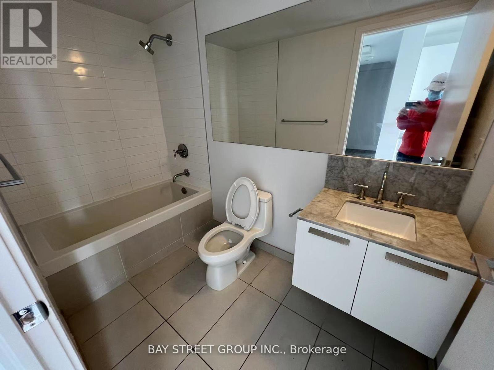 1704 - 42 Charles Street Property Photo 7