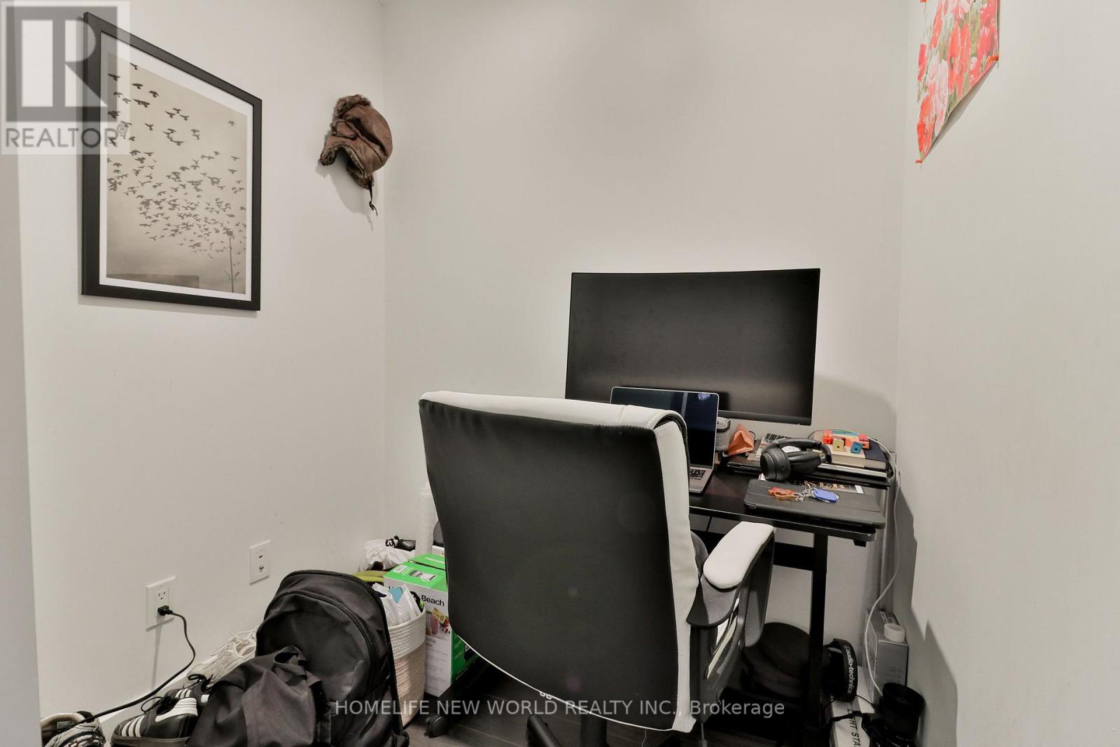 812 - 17 Bathurst Street Property Photo 14