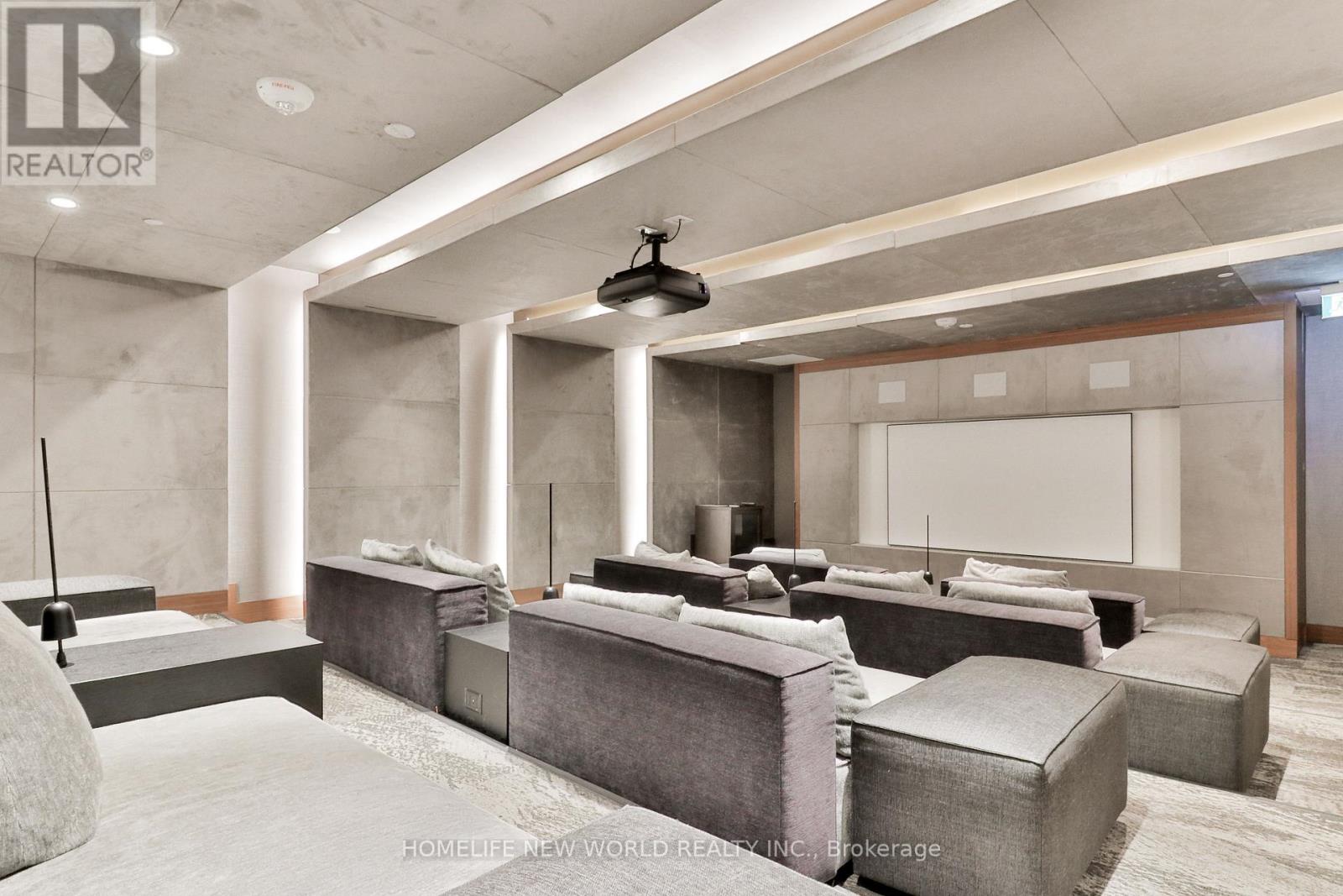 812 - 17 Bathurst Street Property Photo 22