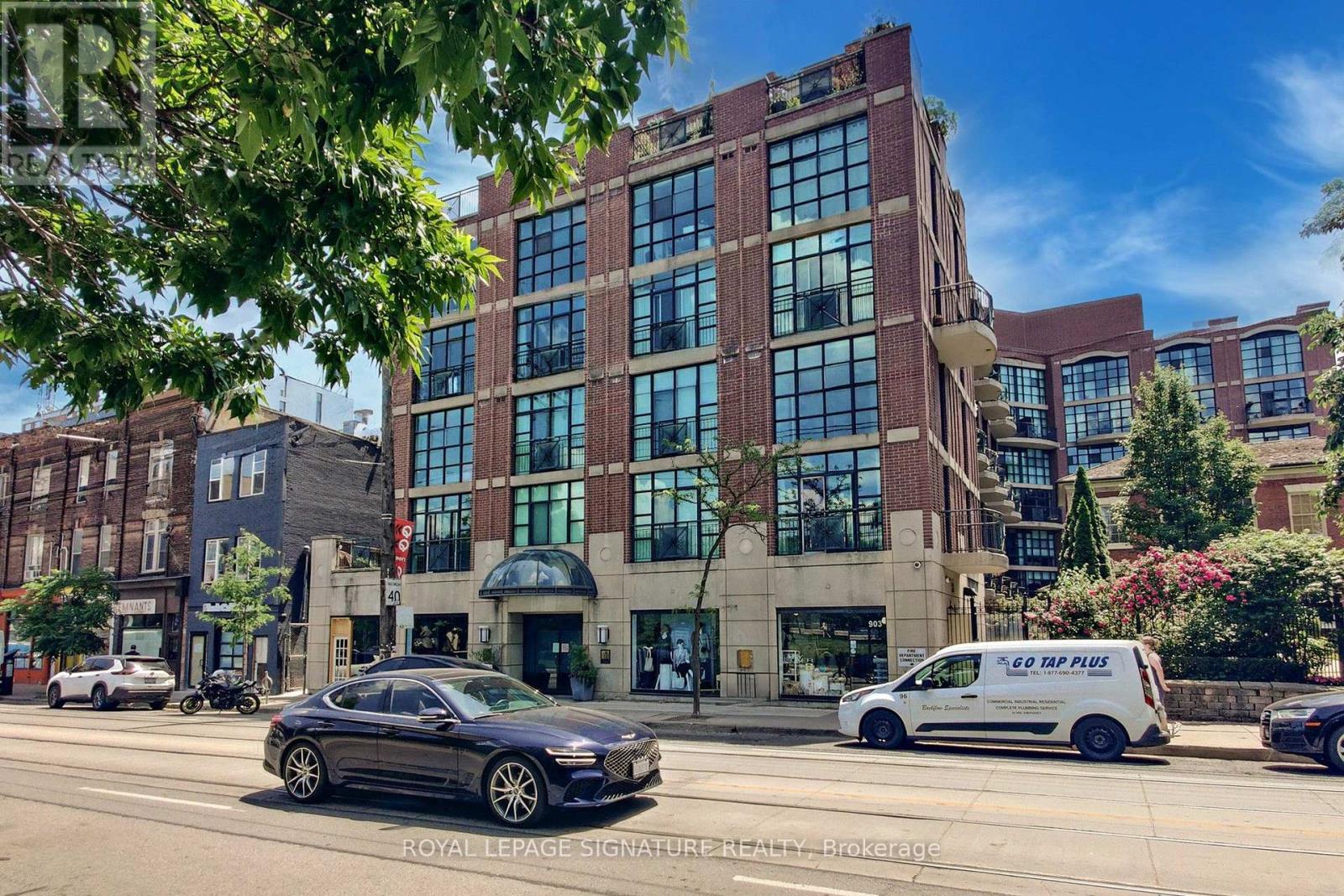 231 - 901 QUEEN STREET W Property Photo 1