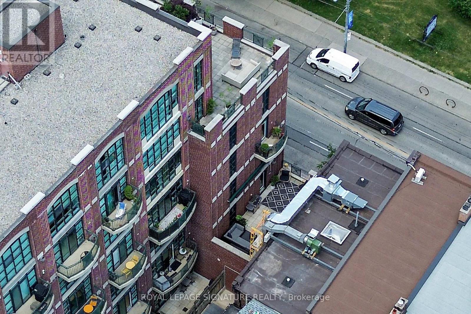 231 - 901 Queen Street W Property Photo 3