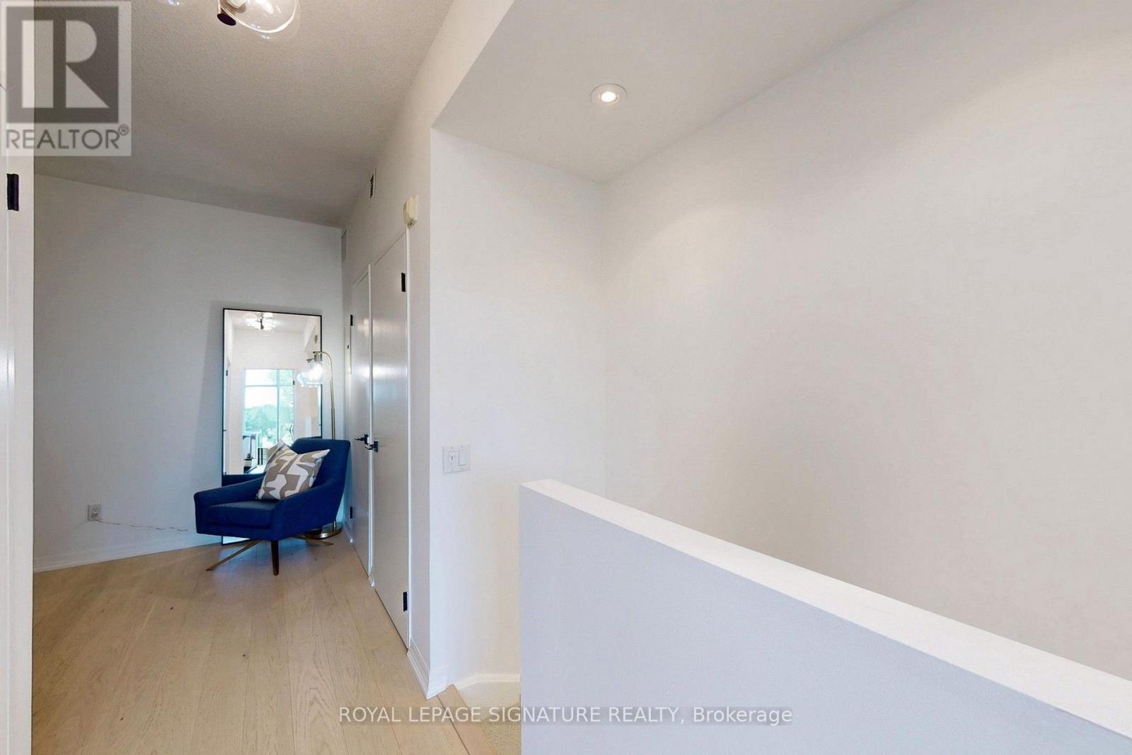 231 - 901 Queen Street W Property Photo 24