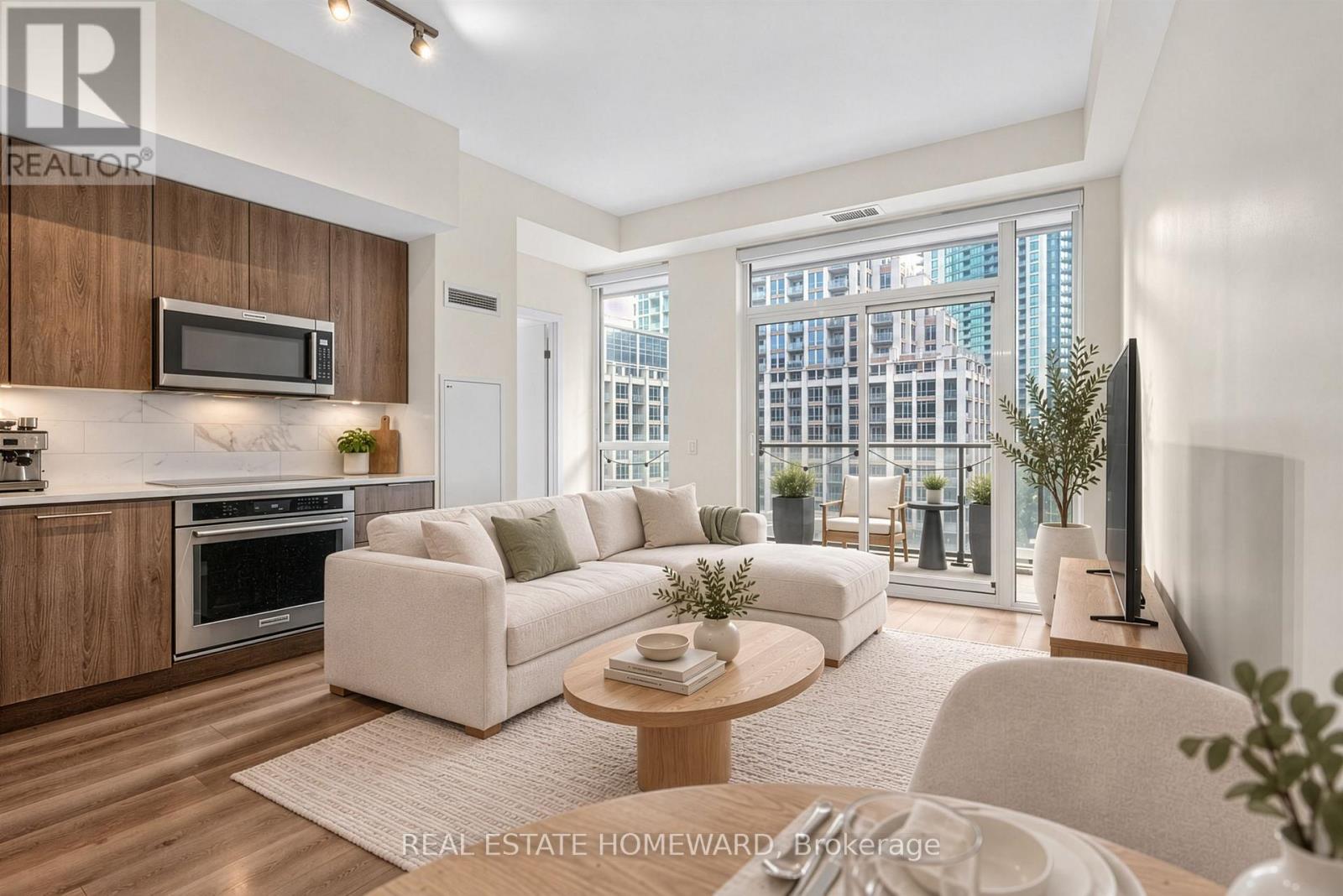 721 - 38 Iannuzzi Street Property Photo 1