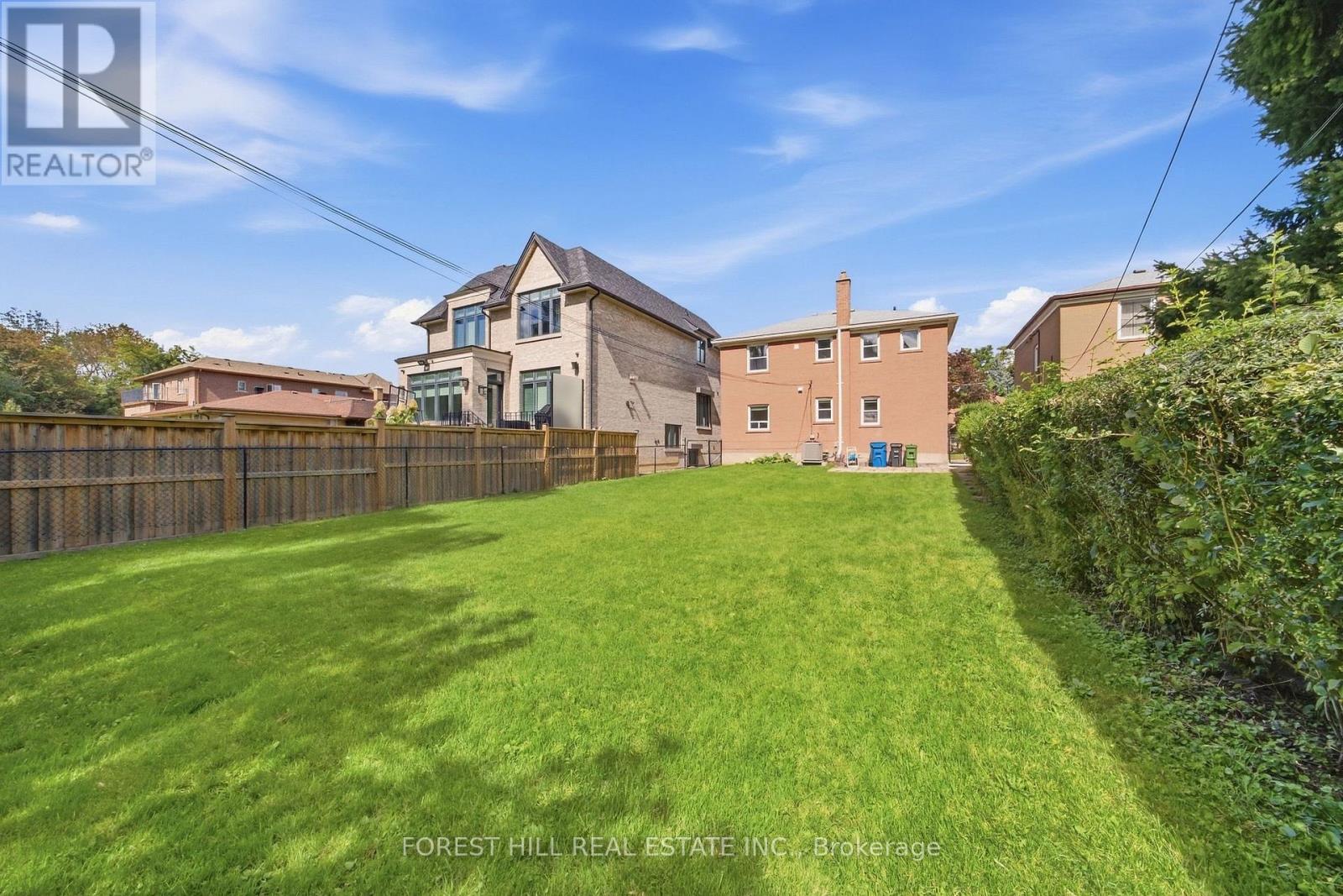 147 Viewmount Avenue Property Photo 2