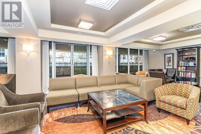 1108 - 750 Bay Street Property Photo 20