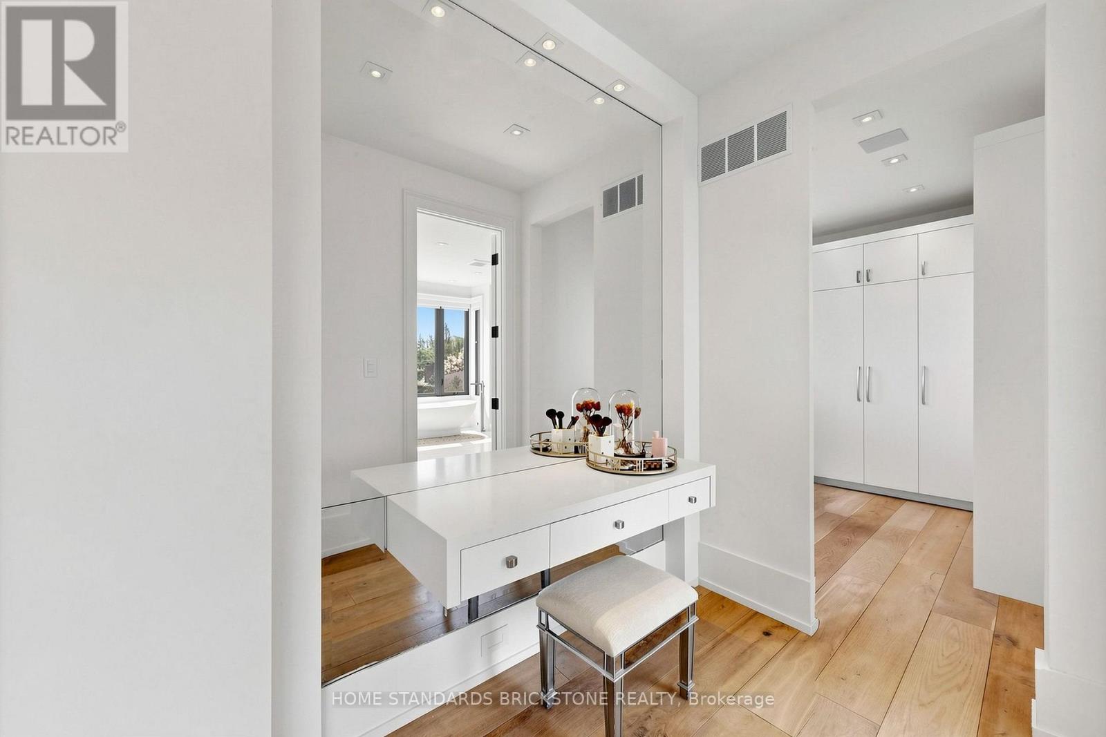 10 Alonzo Road Property Photo 20