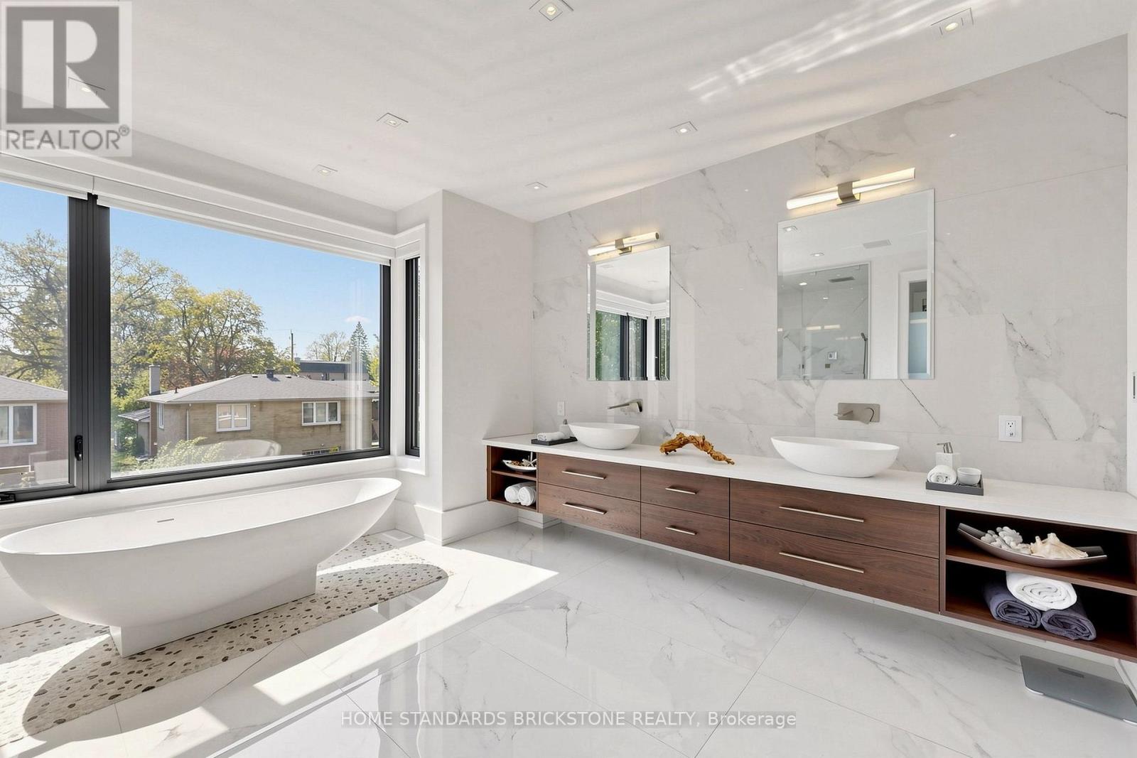10 Alonzo Road Property Photo 22