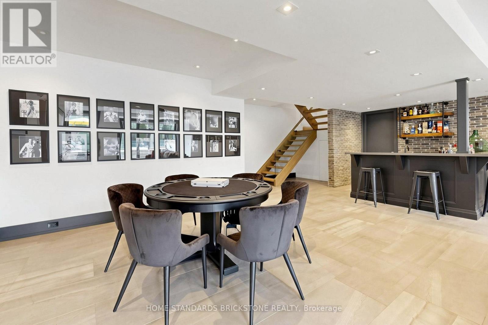 10 Alonzo Road Property Photo 30