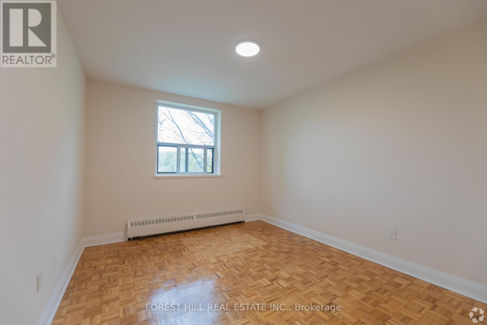 406 - 32 Clayland Drive Property Photo 9