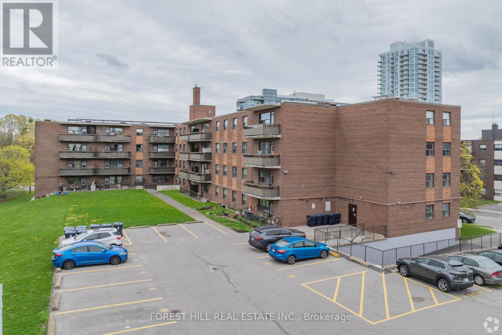 406 - 32 Clayland Drive Property Photo 18