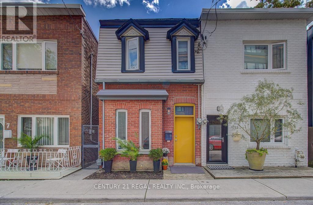 9 Rebecca Street Property Photo 1