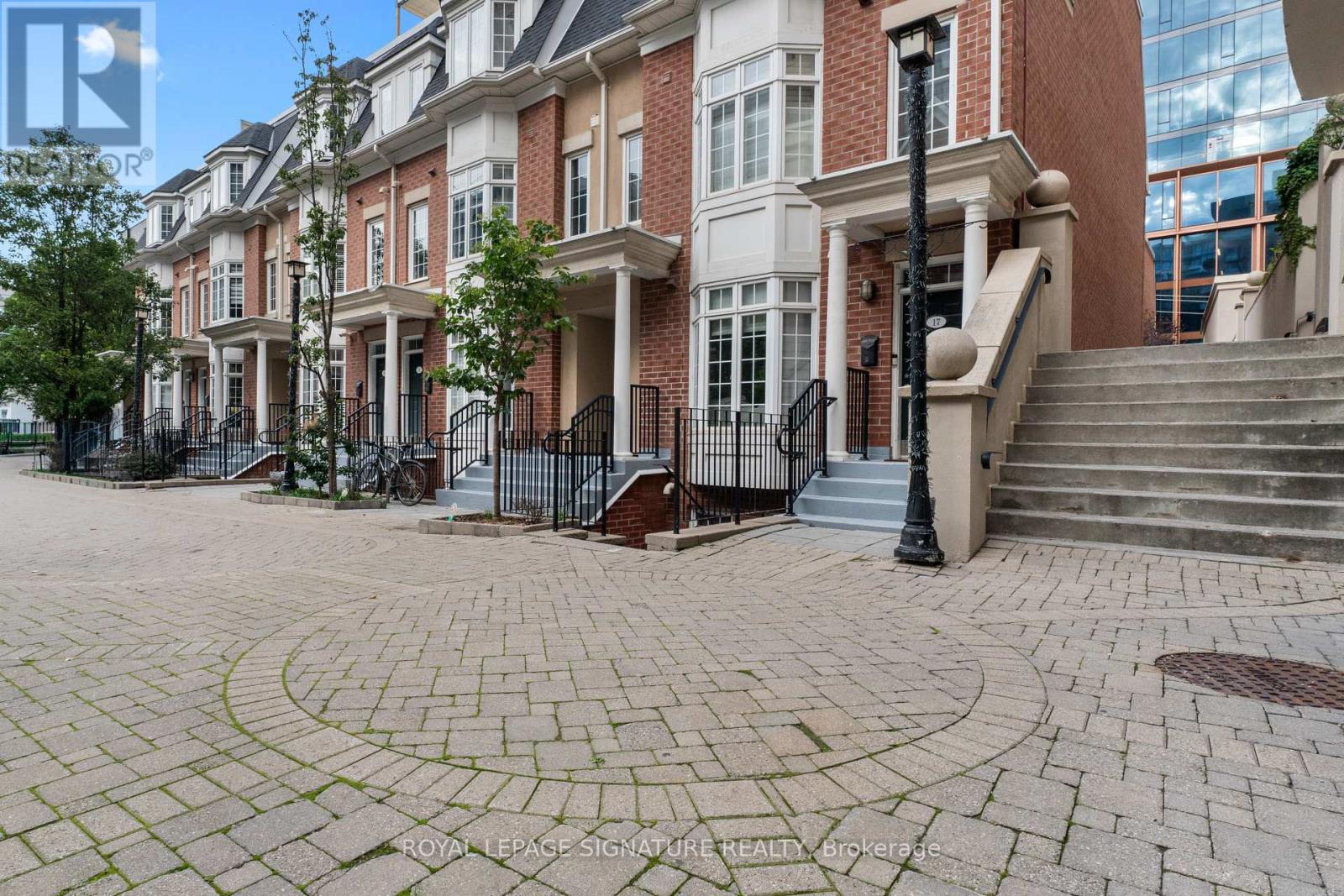 8 - 11 NIAGARA STREET Property Photo 1