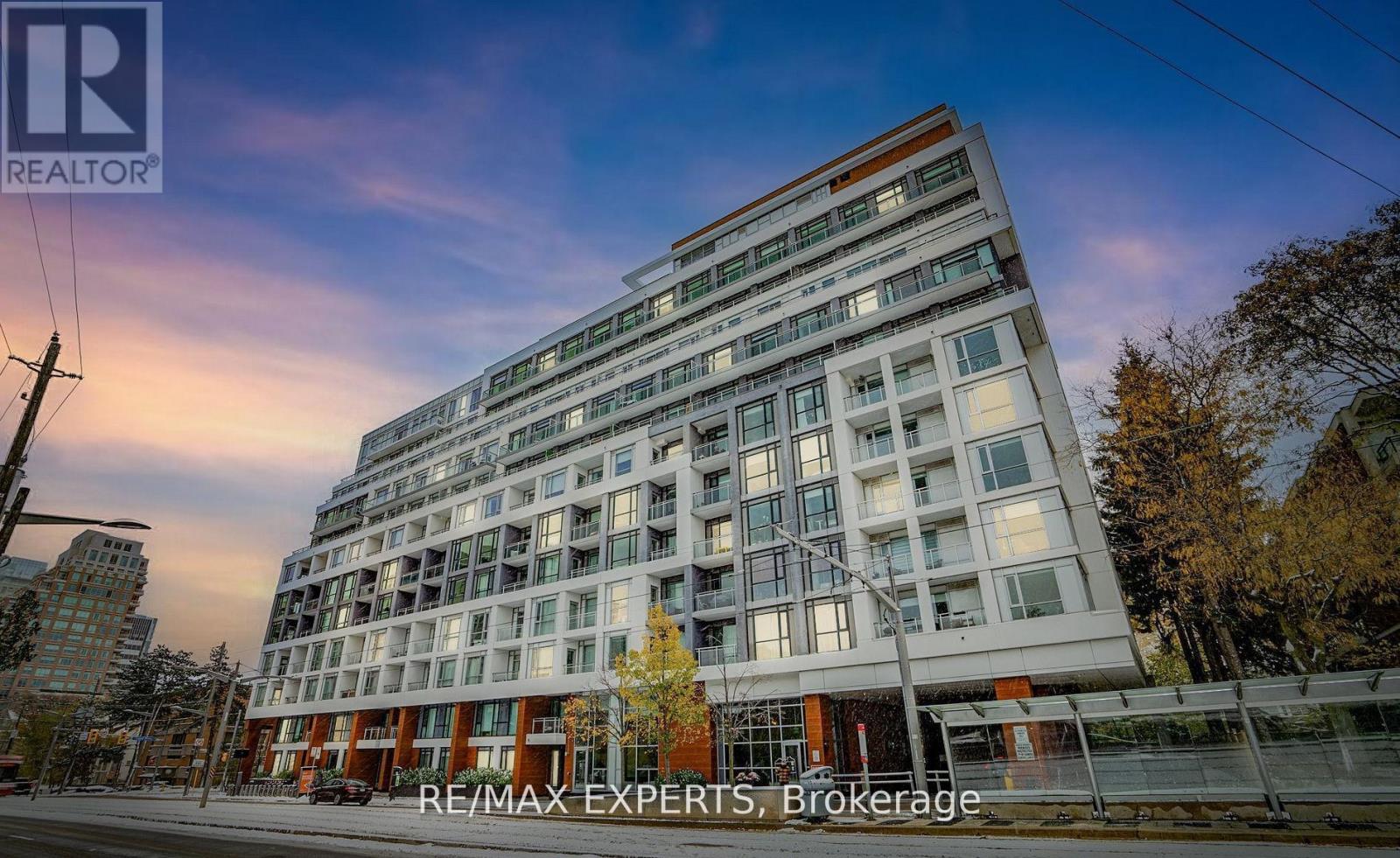 1007 - 223 St Clair Avenue W Property Photo 1