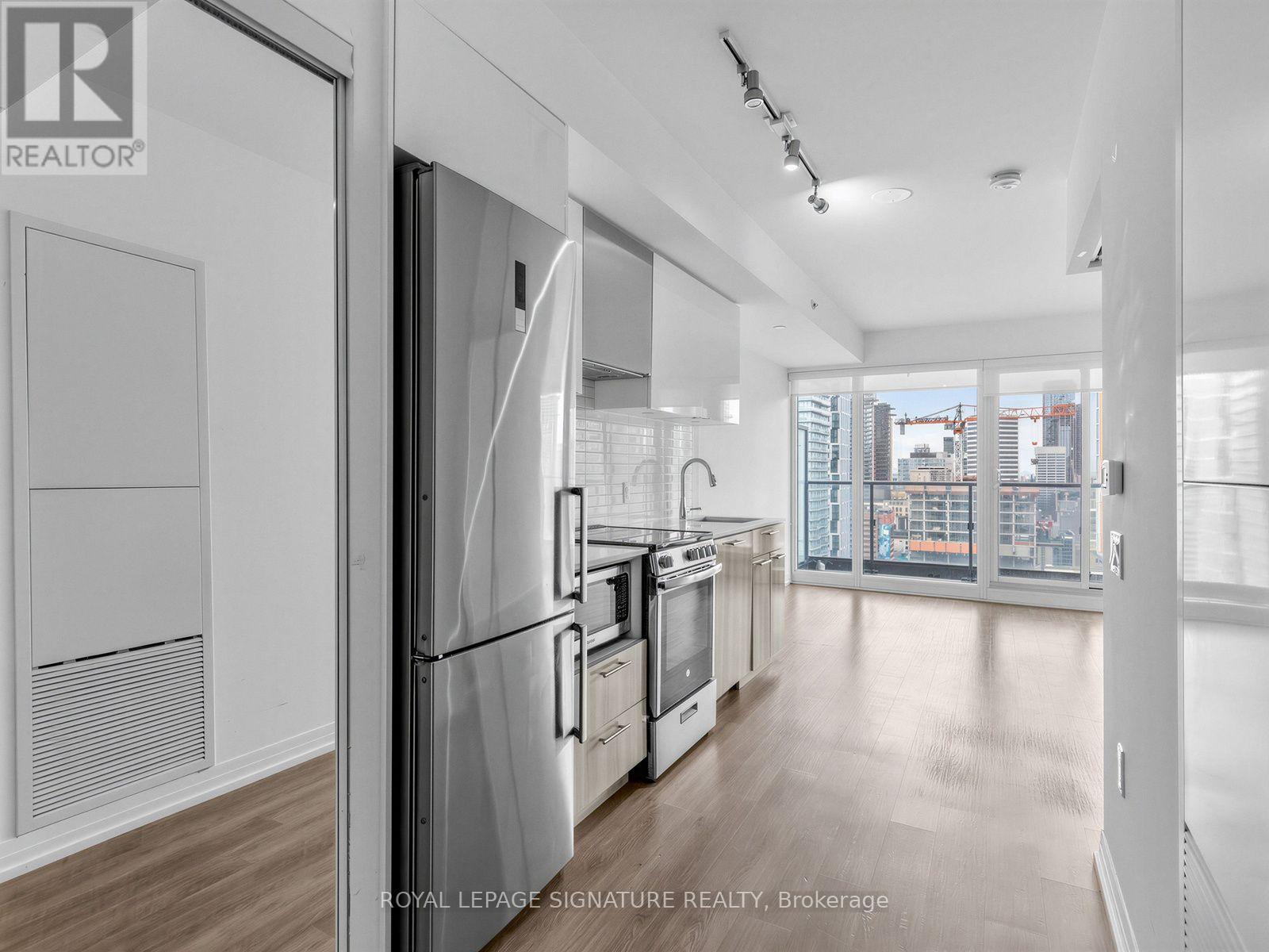 2509 - 251 Jarvis Street Property Photo 3