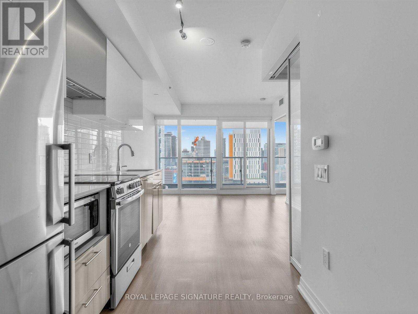 2509 - 251 Jarvis Street Property Photo 5