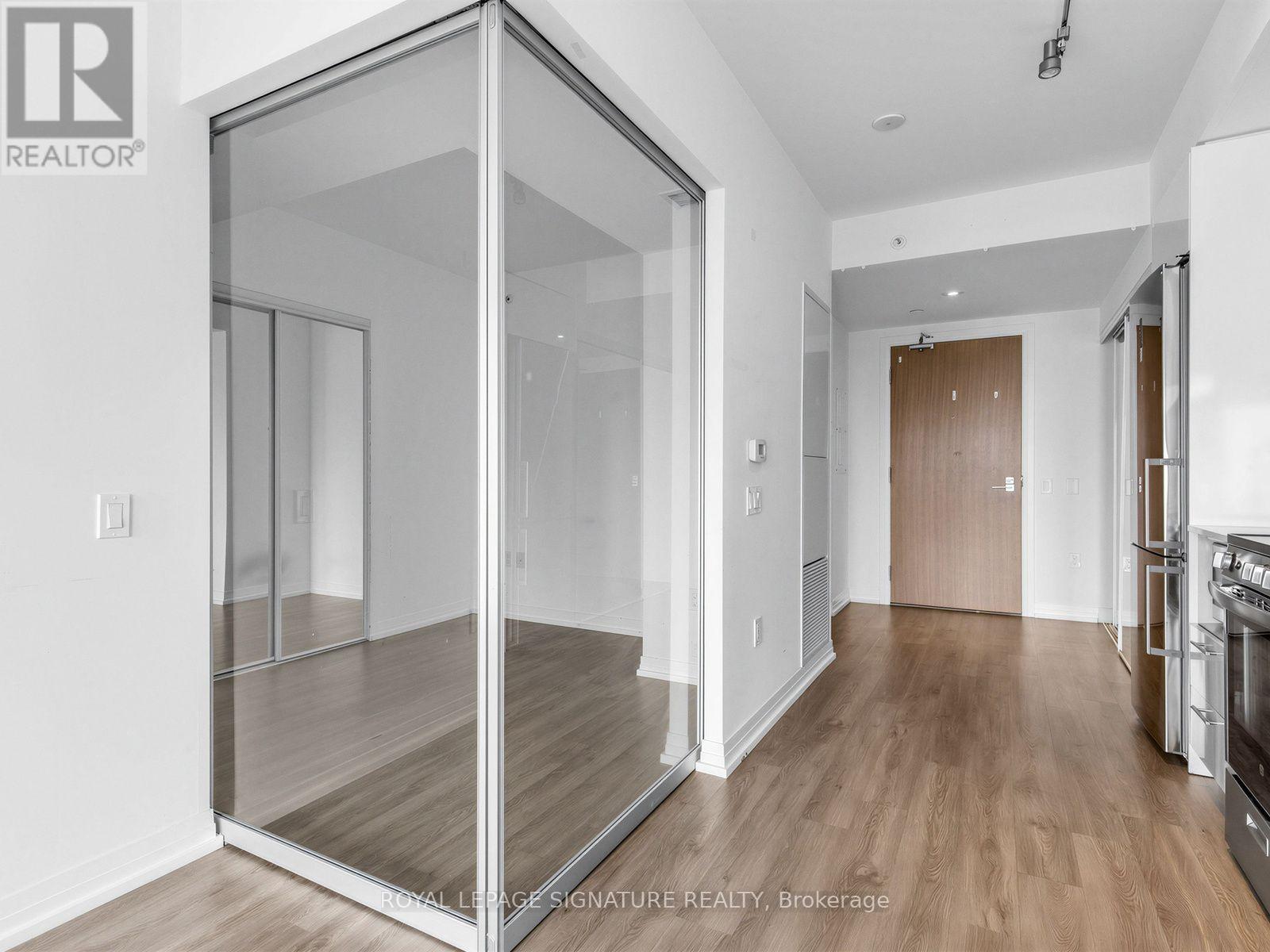 2509 - 251 Jarvis Street Property Photo 9