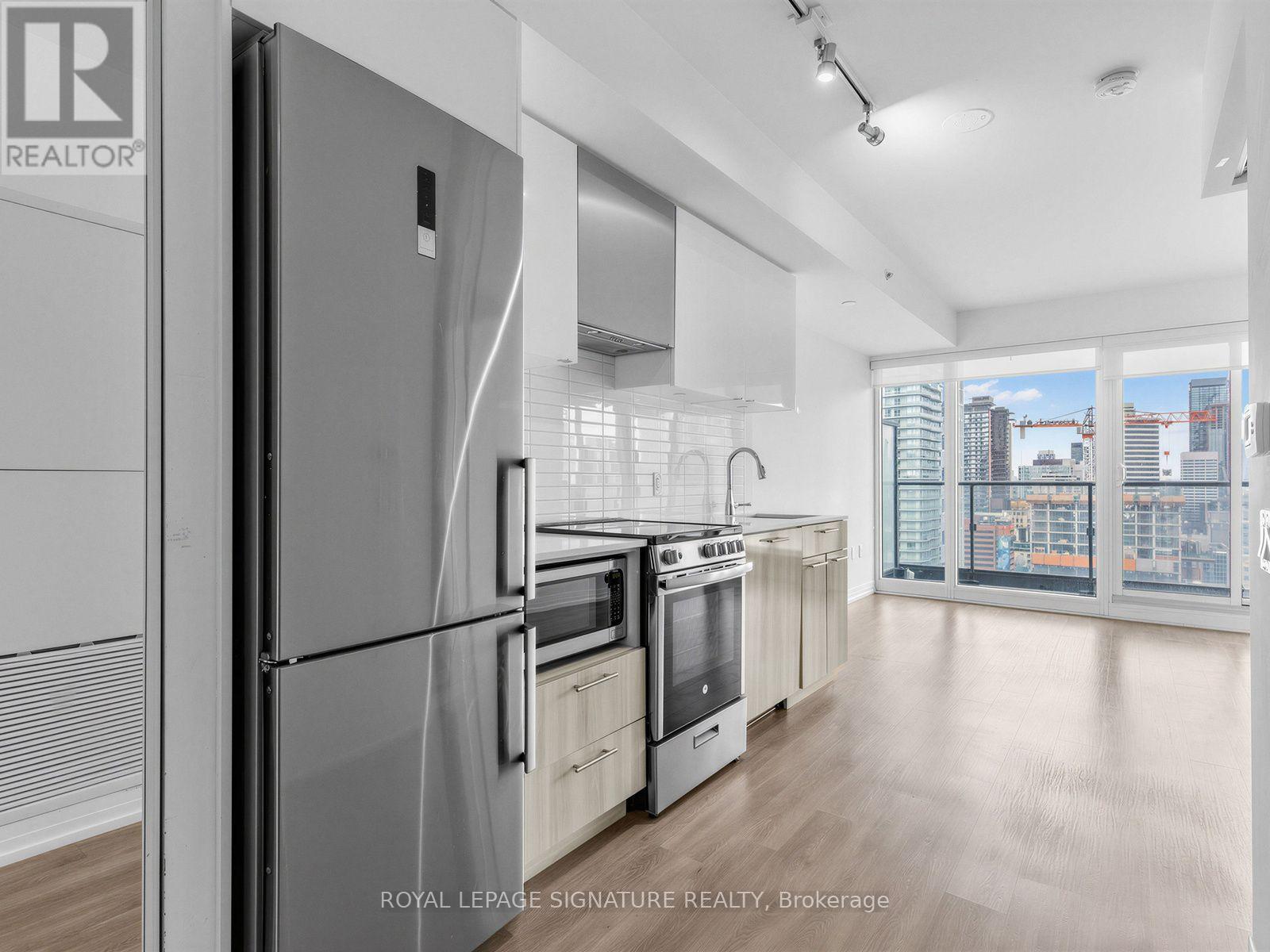 2509 - 251 Jarvis Street Property Photo 11