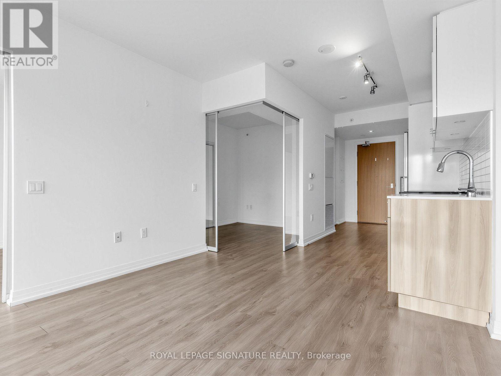2509 - 251 Jarvis Street Property Photo 13