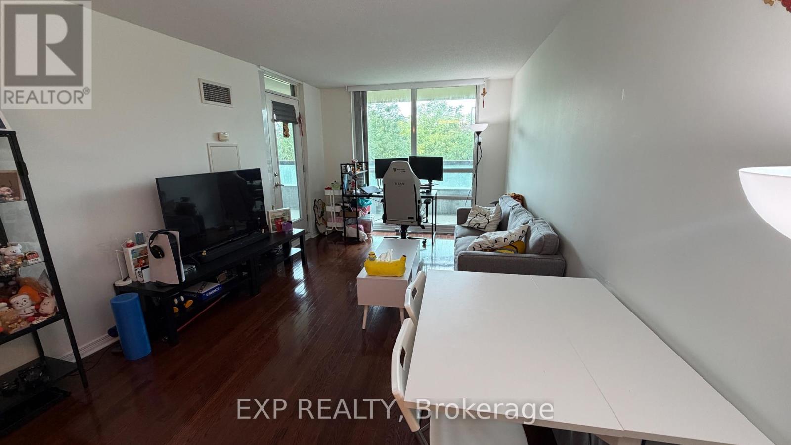 218 - 503 Beecroft Road Property Photo 6
