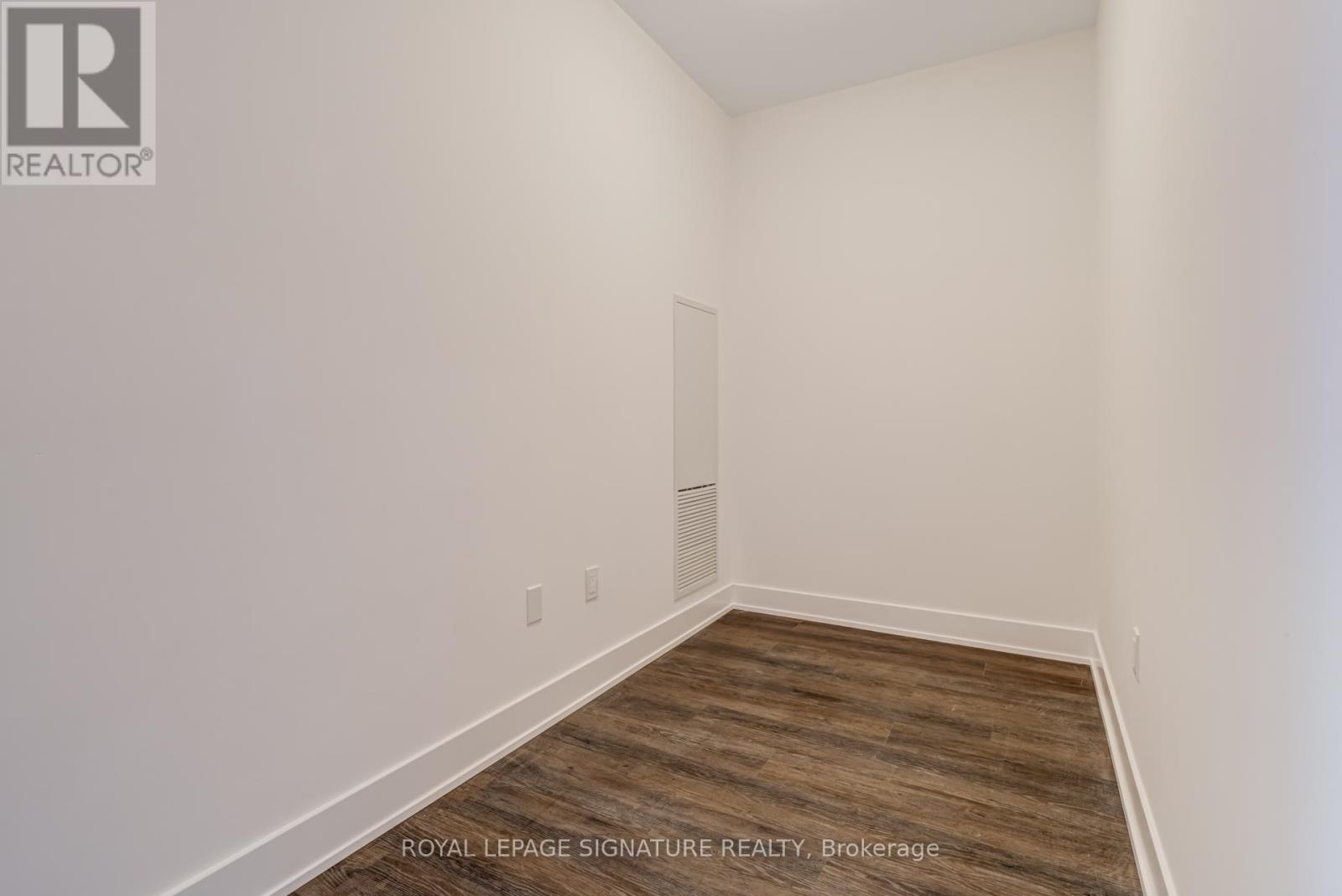 1105 - 2 Teagarden Court Property Photo 7