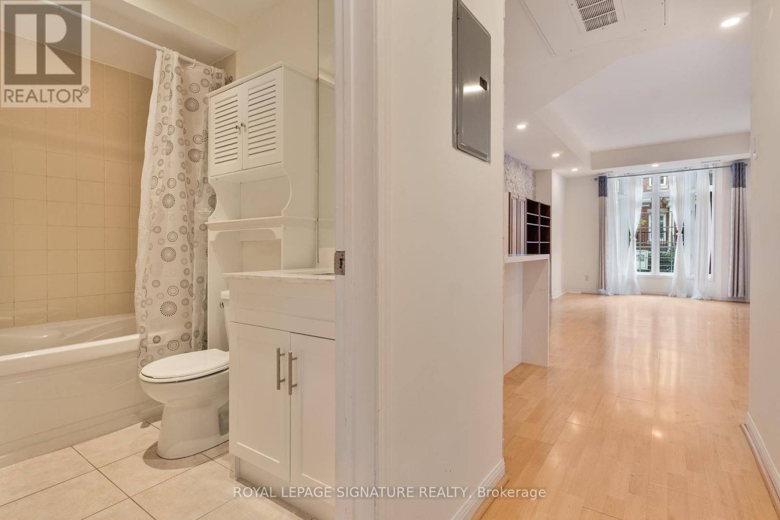 8 - 11 Niagara Street Property Photo 19