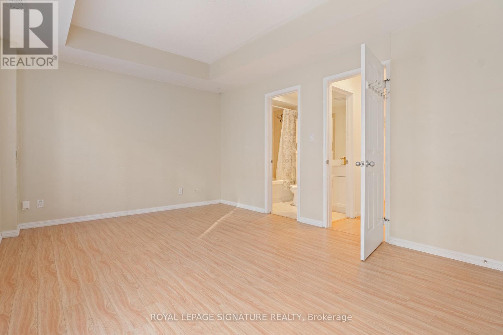 8 - 11 Niagara Street Property Photo 20