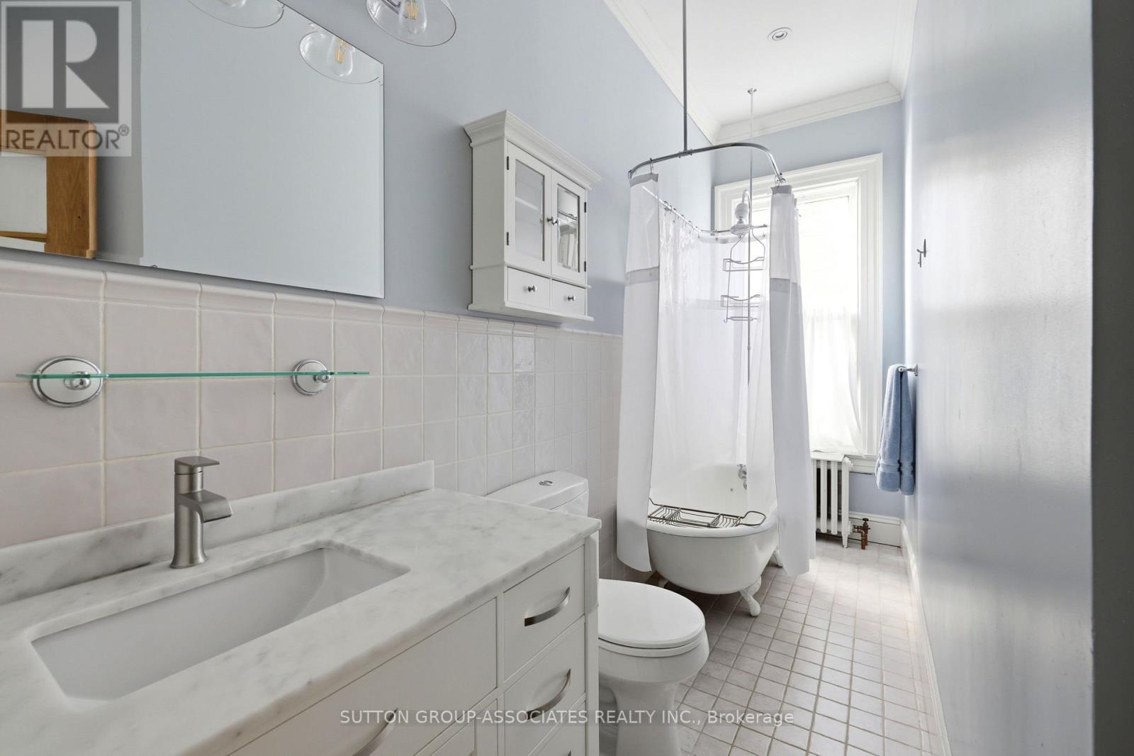 492 Euclid Avenue Property Photo 10