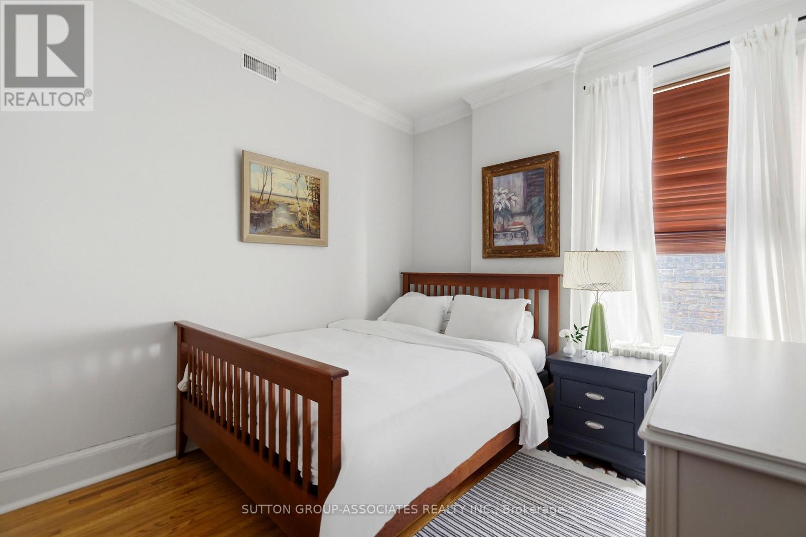 492 Euclid Avenue Property Photo 16