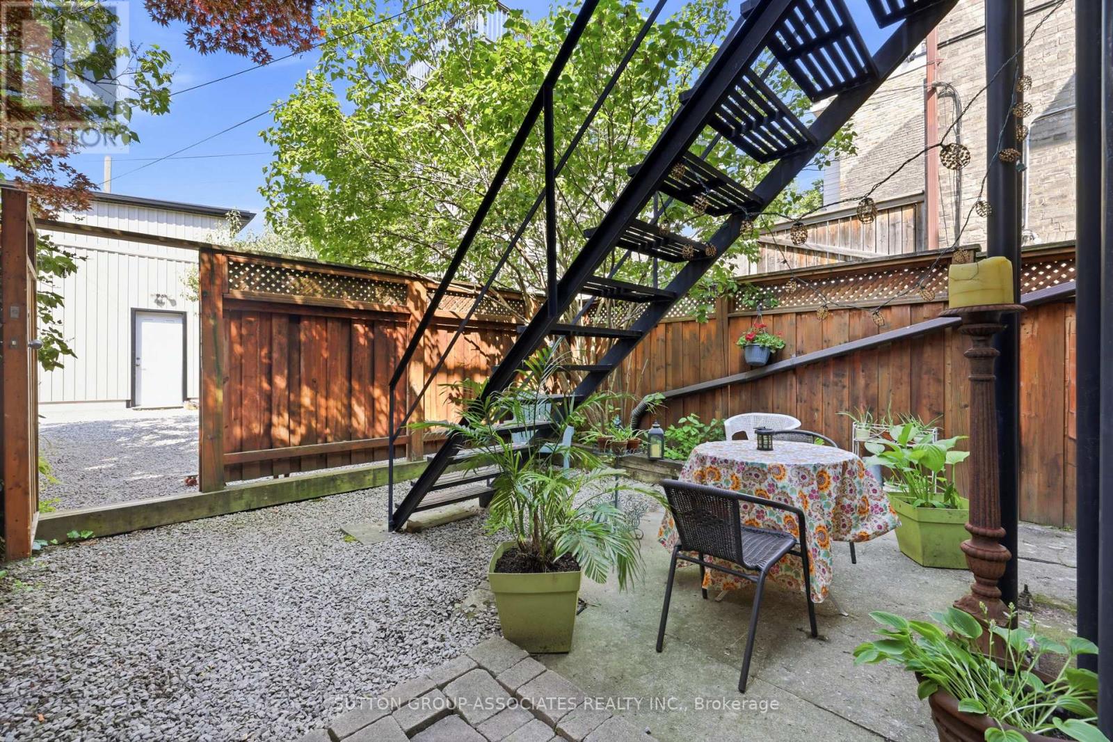 492 Euclid Avenue Property Photo 41