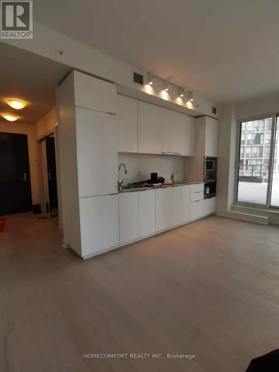 707 - 955 BAY STREET