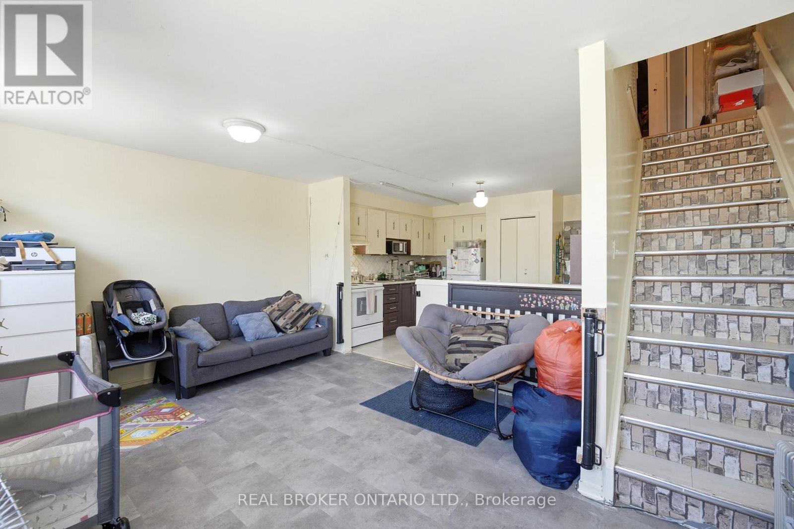 1479 Eglinton Avenue W Property Photo 8