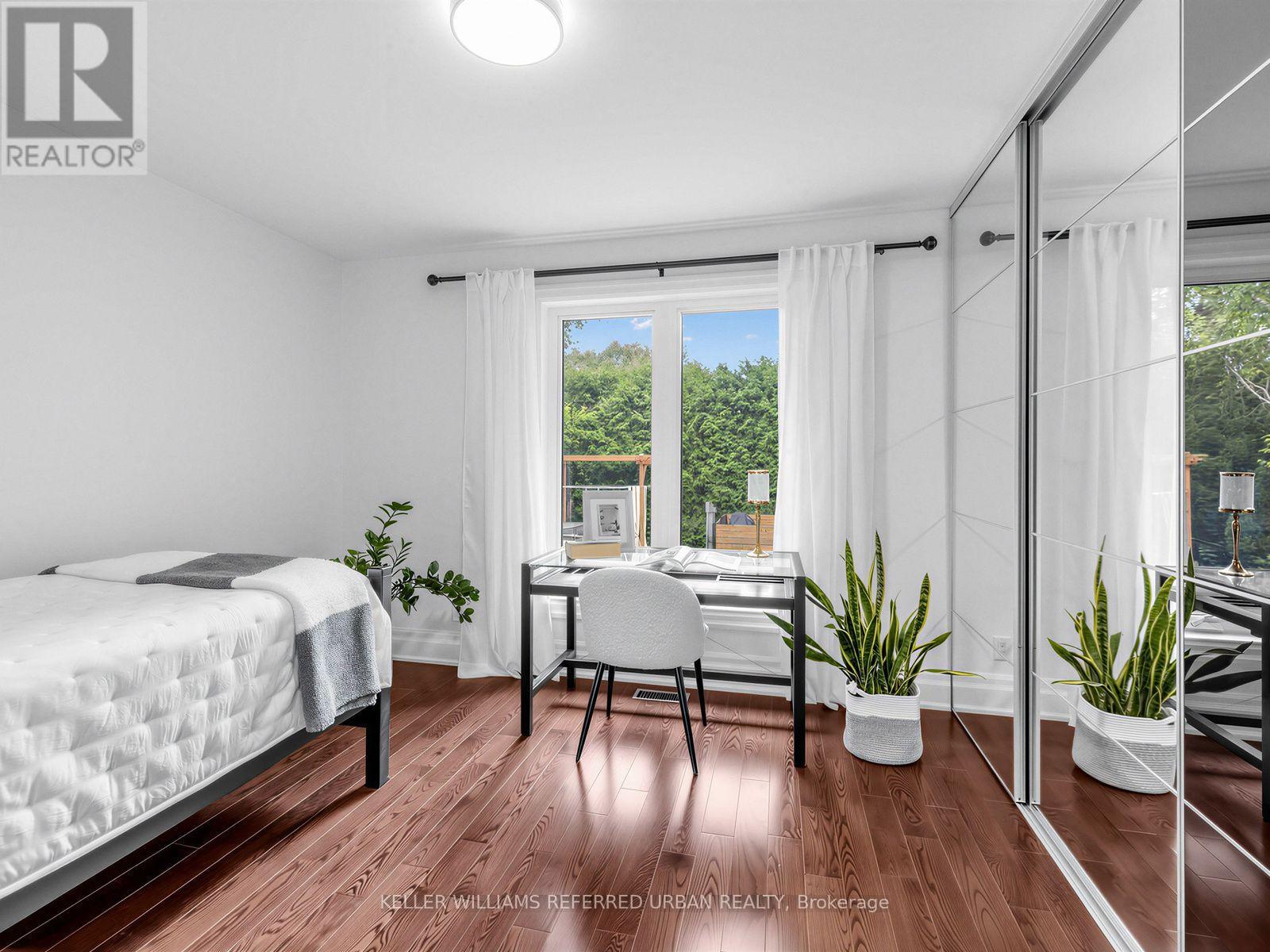 139 Holcolm Road Property Photo 11