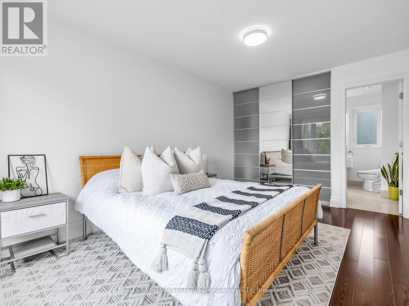 139 Holcolm Road Property Photo 14