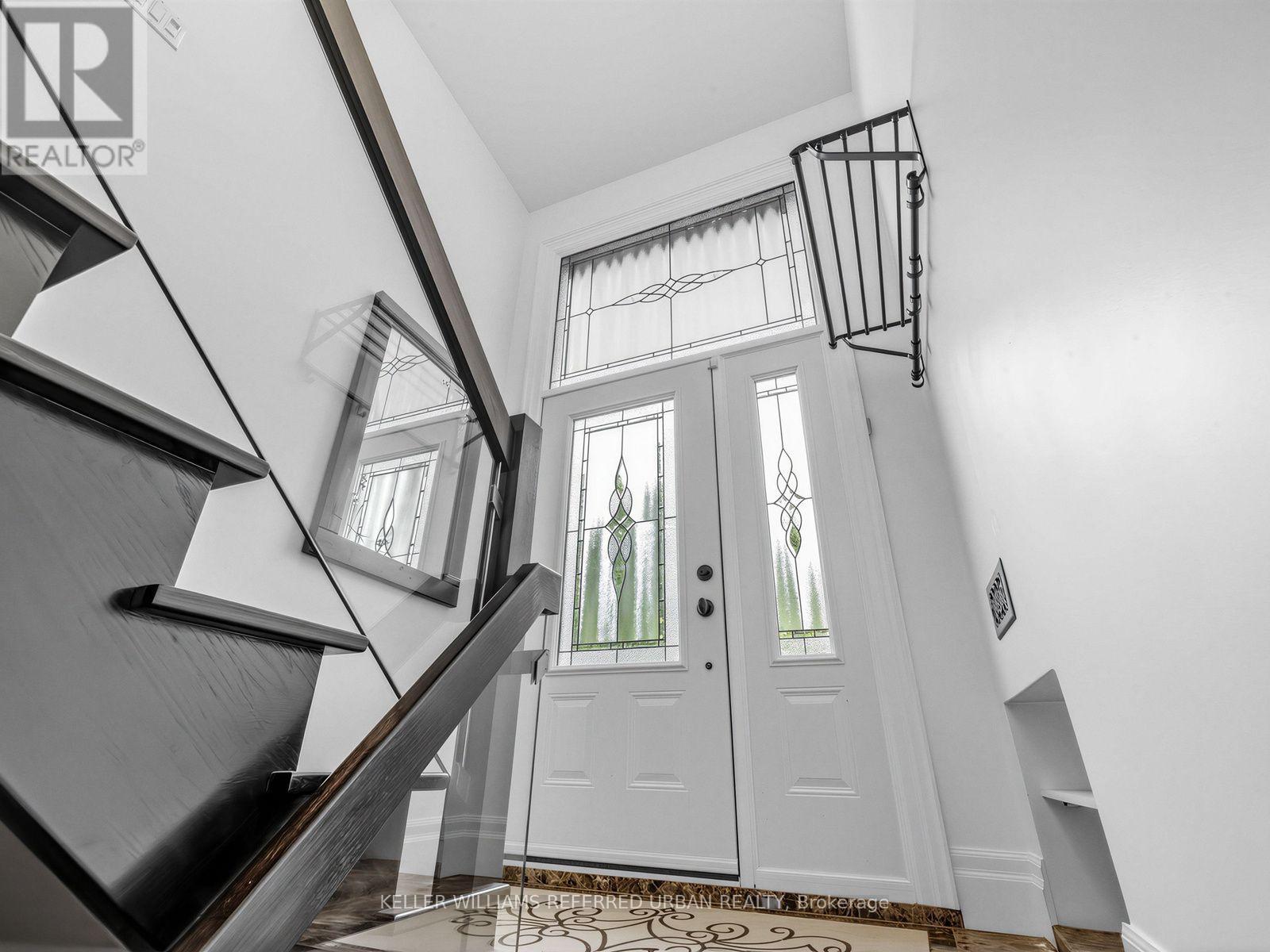 139 Holcolm Road Property Photo 16