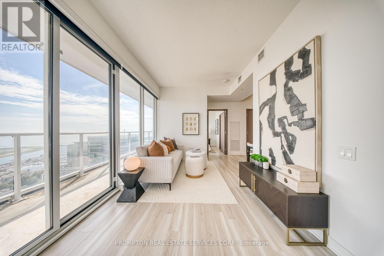 4011 - 19 Bathurst Street Property Photo 10
