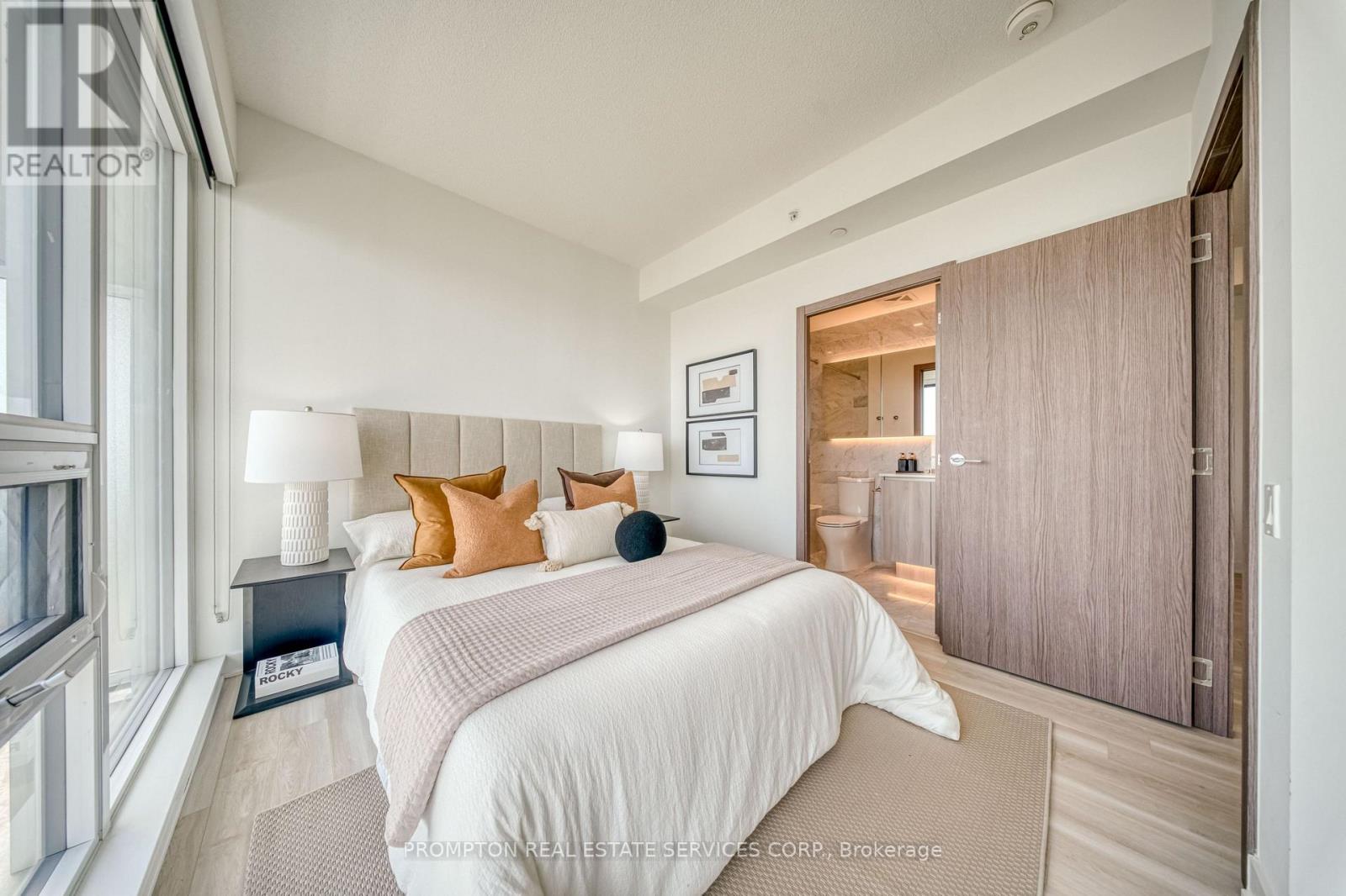 4011 - 19 Bathurst Street Property Photo 13
