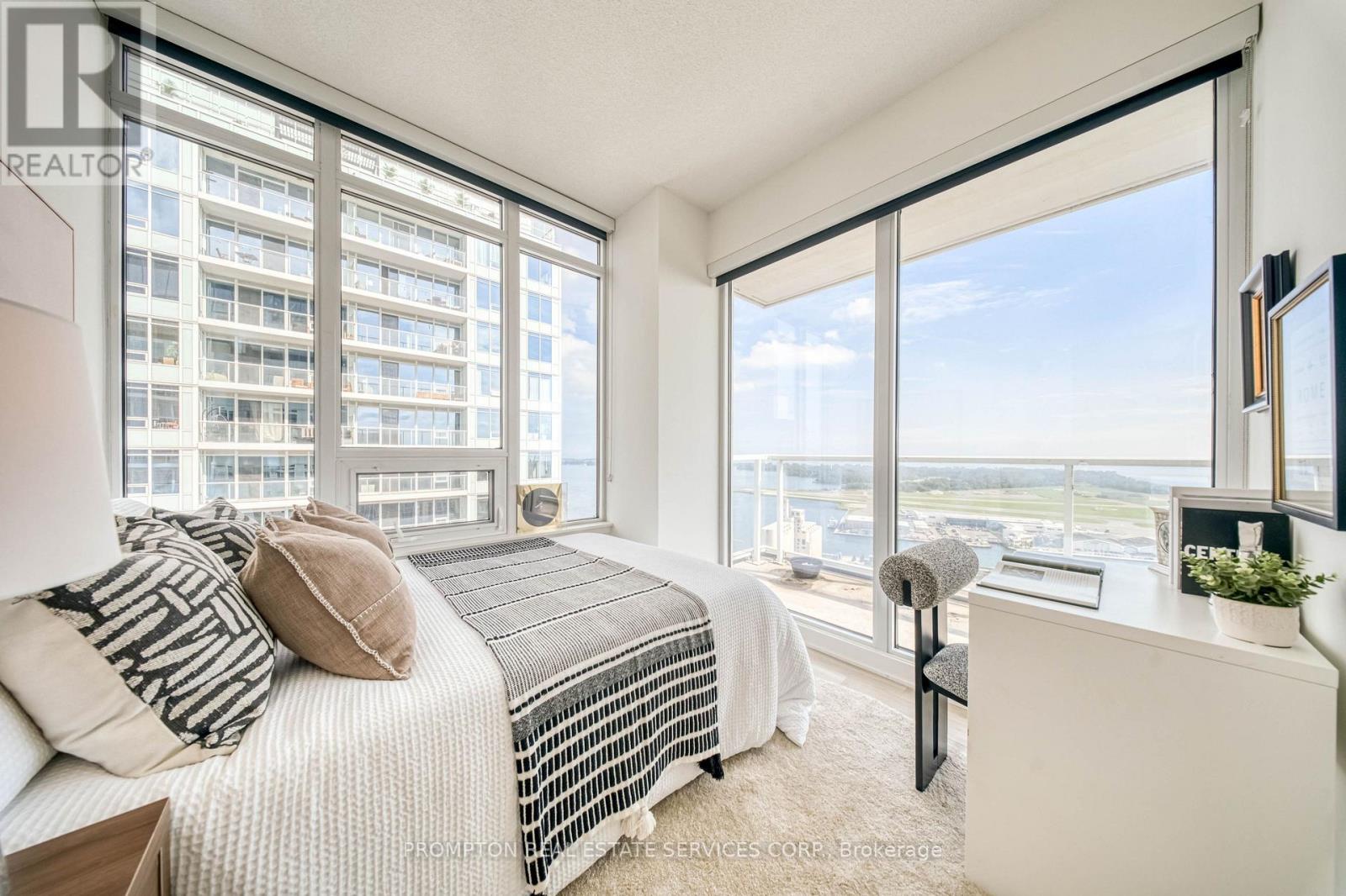 4011 - 19 Bathurst Street Property Photo 16