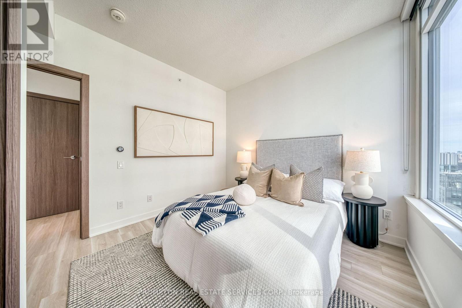 4011 - 19 Bathurst Street Property Photo 19