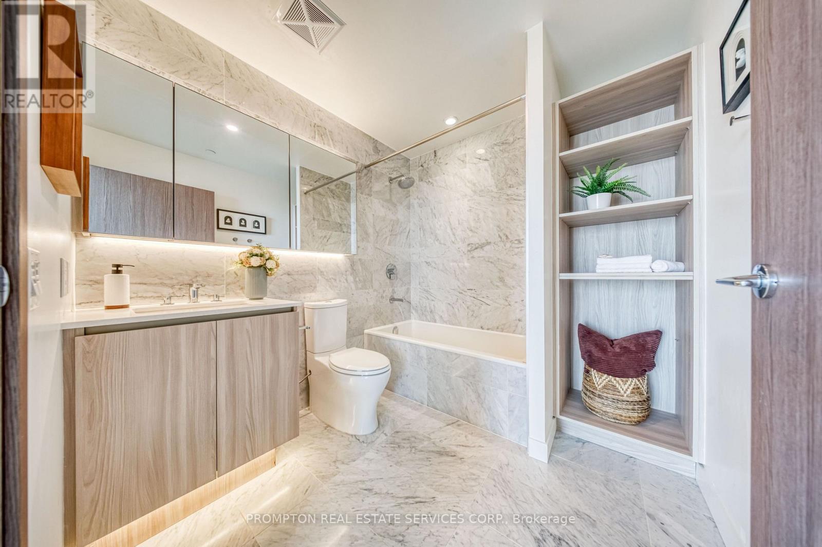4011 - 19 Bathurst Street Property Photo 20