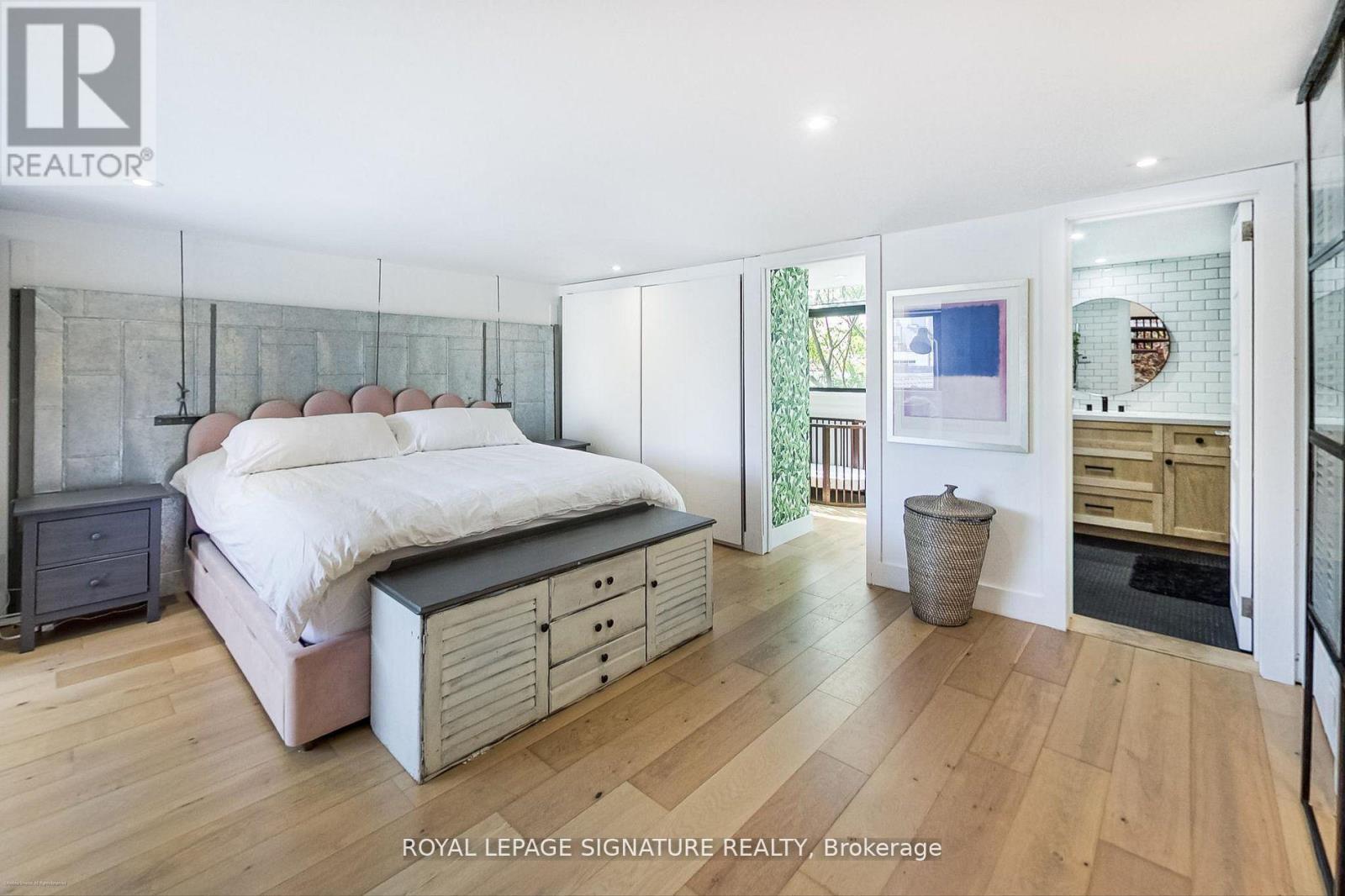 6 Littlehayes Lane Property Photo 14