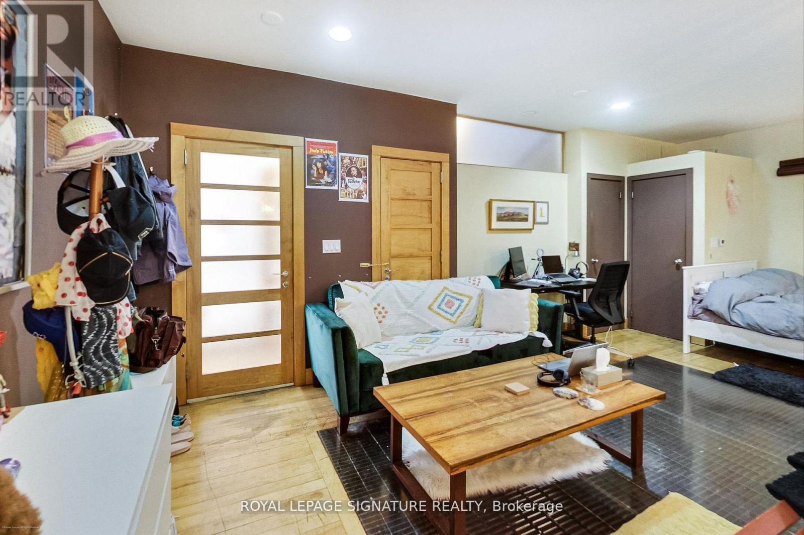 6 Littlehayes Lane Property Photo 33