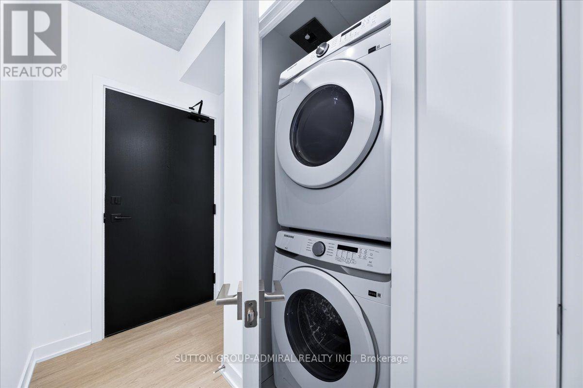 2202 - 284 King Street E Property Photo 11